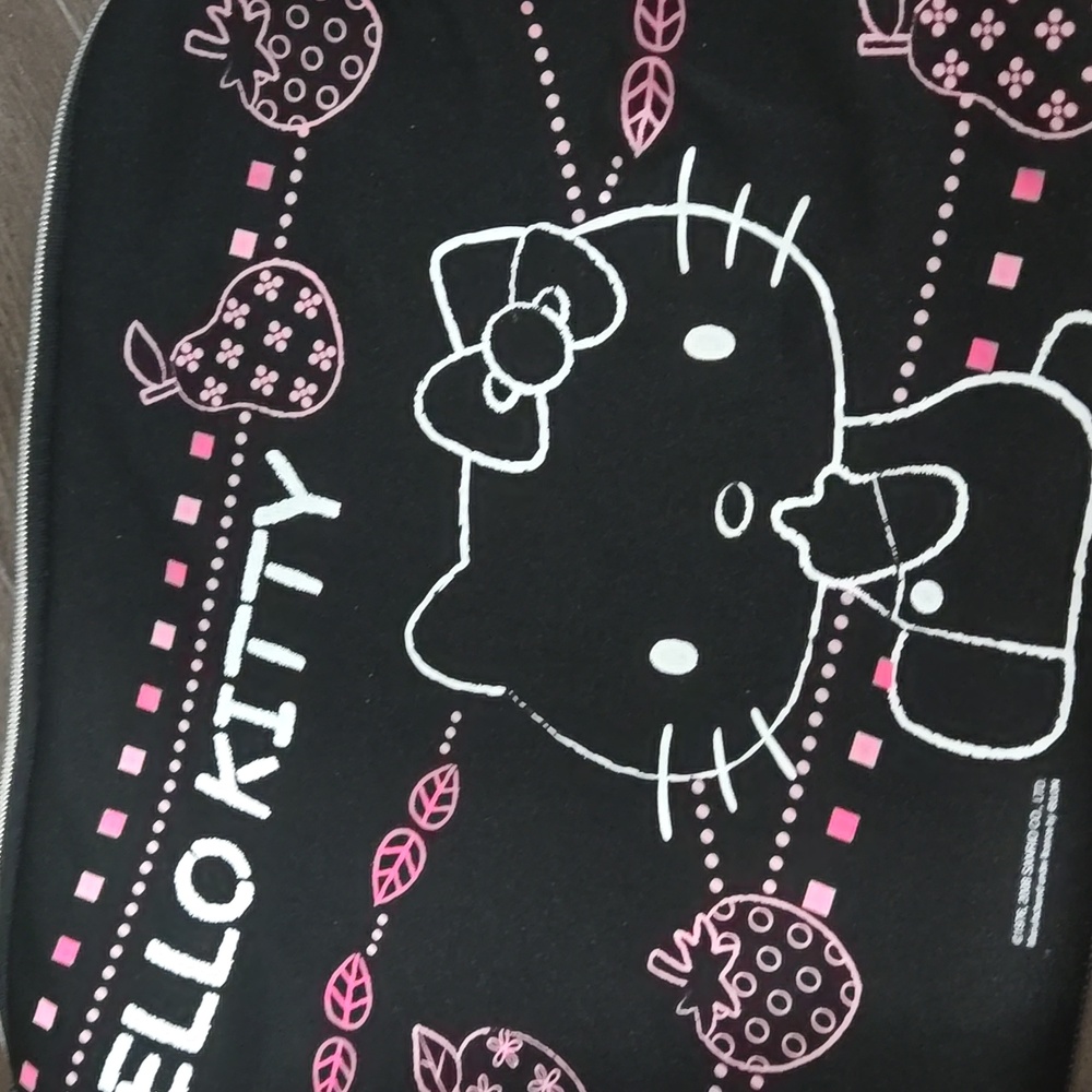 Hello Kitty Bundle - Picture 5 of 5